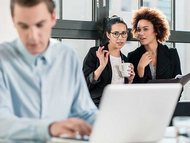 WEBINAR LIVE
Definitions and history of gossip, from Rossini’s “venticello” to character assassination: lessons for business leaders