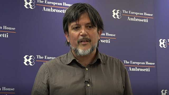 Essere visionari disegnando male