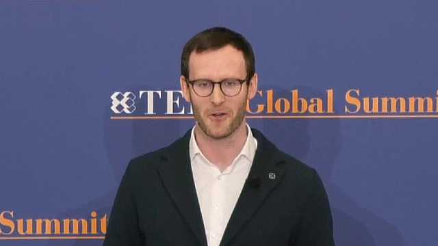 Implementing a new operating model to overcome uncertainty. The Bayer experience