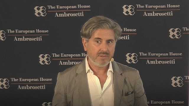 What are the challenges to become an agile organization?