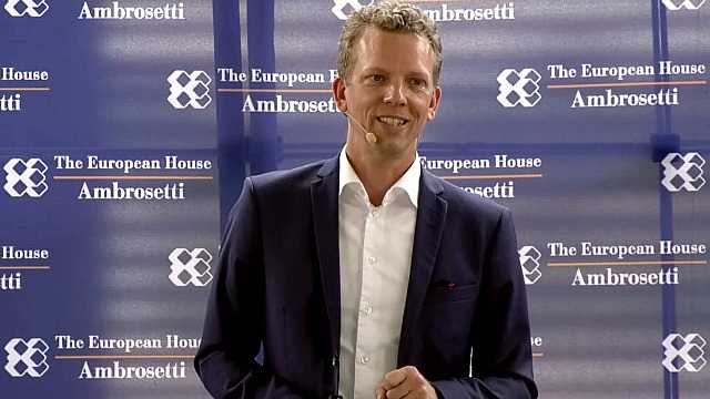 Radical innovation in organizations: key element to face the future