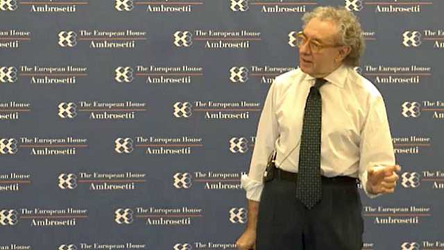 Smart, liquid and disenchanted: unarmed against mediocrity?