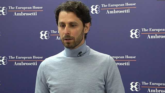 Stand-Up Comedy: comunicare tra umorismo e pensiero laterale