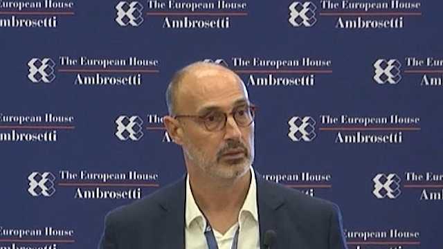 Envisioning retail and e-commerce new-normal: emerging trends and future challenges