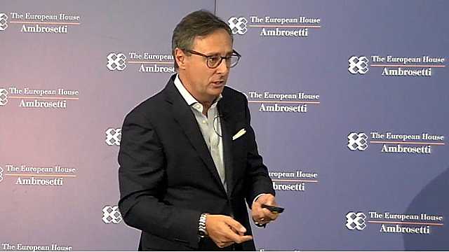 L’evoluzione dei brand retail fra heritage e innovazione: i casi Vespa e Moto Guzzi